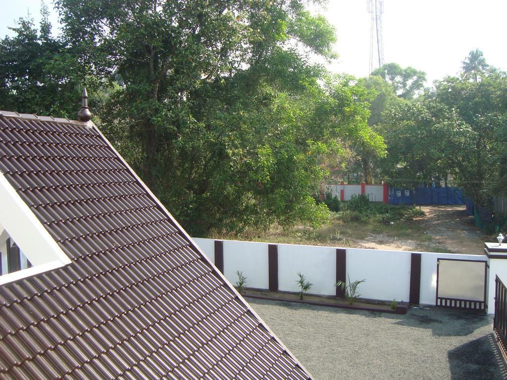 Alma Homestay Mararikulam Luaran gambar